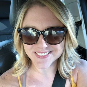 Meet your Posher, Ashlee